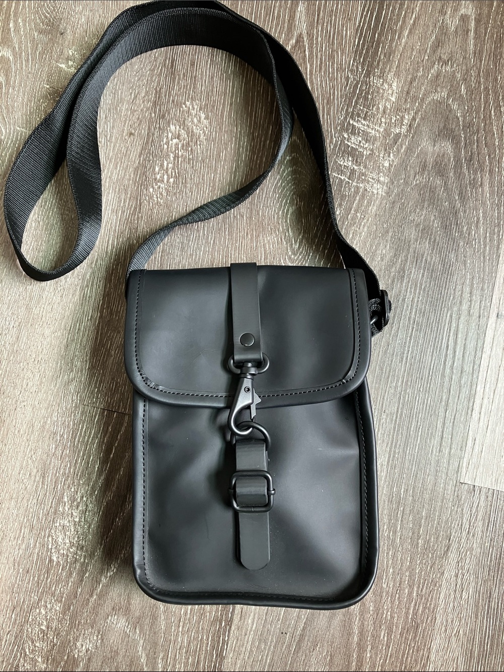 Rains Flight Bag